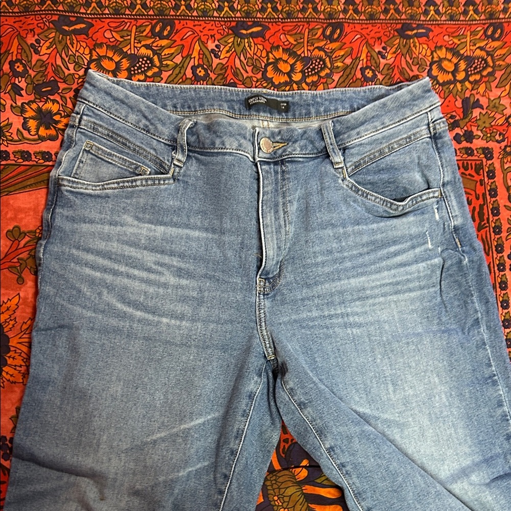 Simply Vera Vera Wang Classic Light Blue Women’s Crop Jeans Size 14